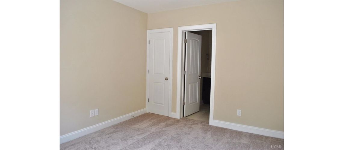 2009 Lakeside Drive
Unit 312, Lynchburg, VA