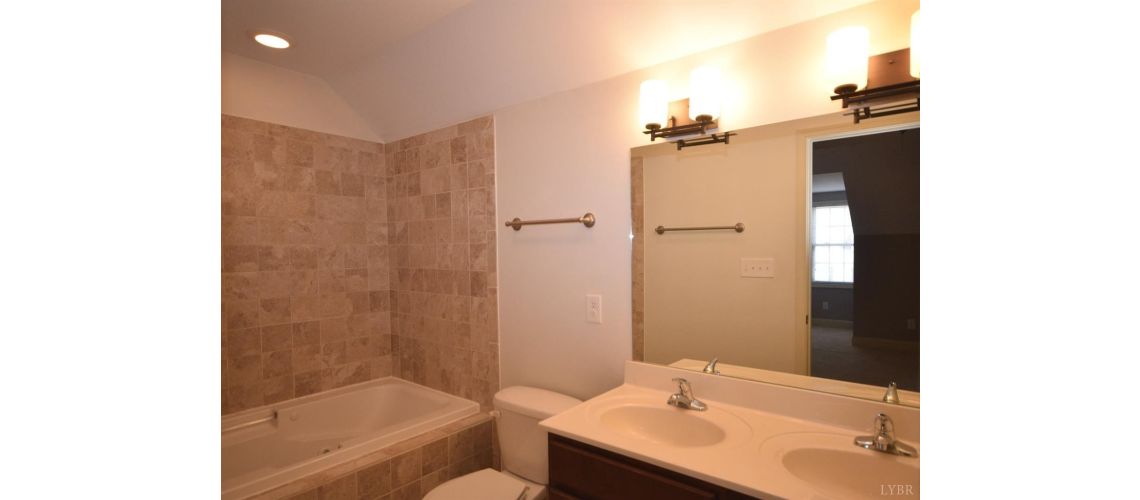 824 Wiggington Road
Unit 200, Lynchburg, VA