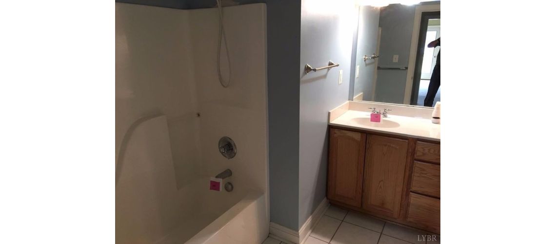 101 Duncraig Drive Unit 208
Unit 208, Lynchburg, VA