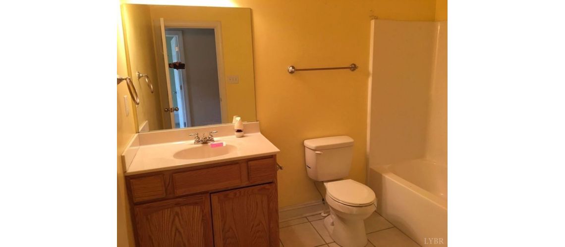 101 Duncraig Drive Unit 208
Unit 208, Lynchburg, VA