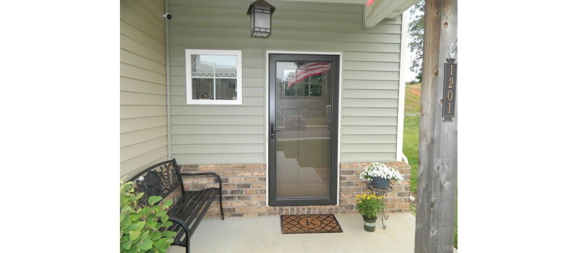 1201 Commonwealth Cir, Forest, VA