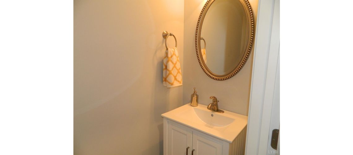 1201 Commonwealth Cir, Forest, VA