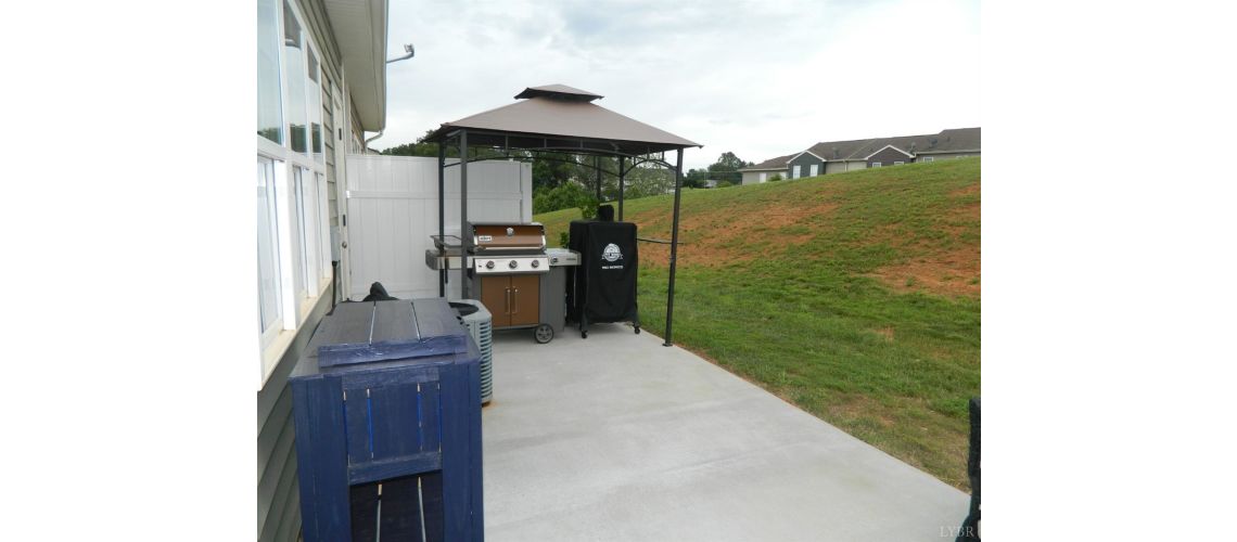 1201 Commonwealth Cir, Forest, VA