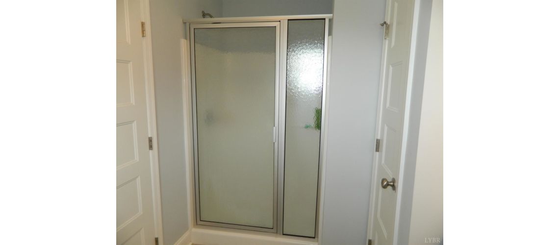 1201 Commonwealth Cir, Forest, VA