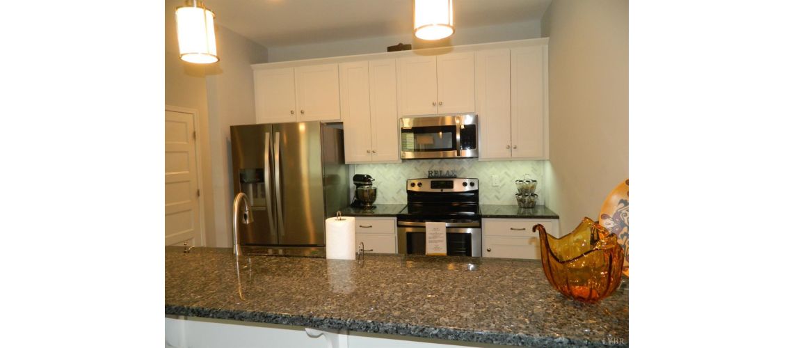 1201 Commonwealth Cir, Forest, VA