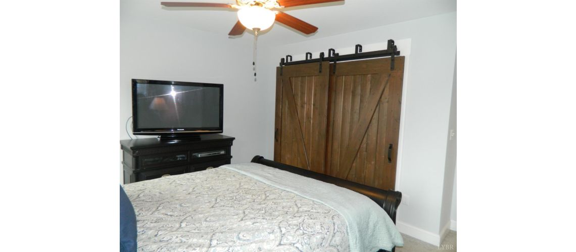 1201 Commonwealth Cir, Forest, VA