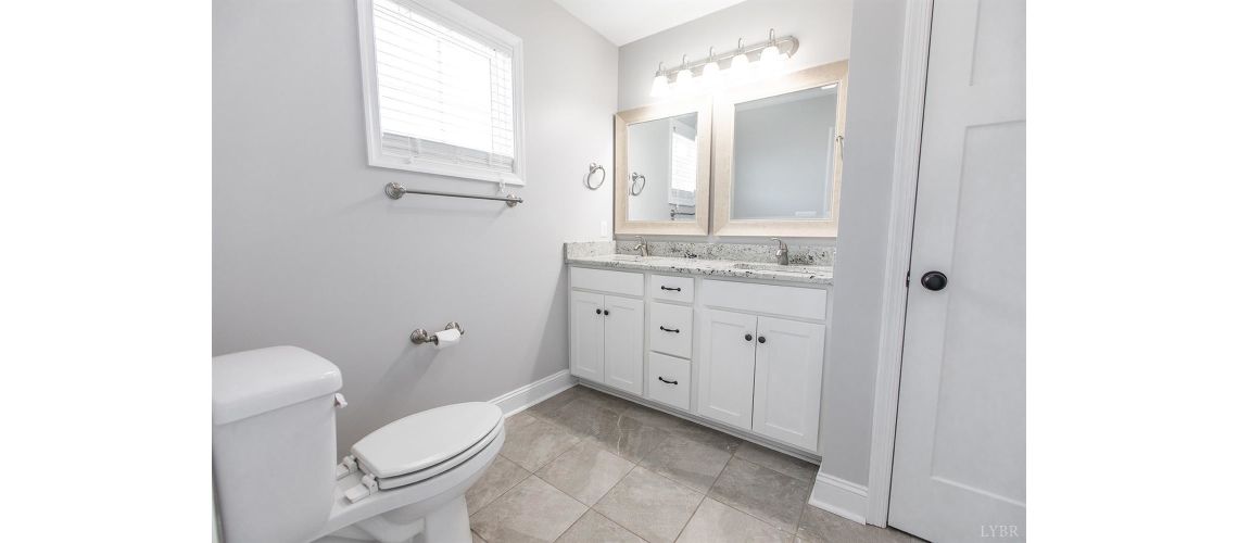 1205 Commonwealth Cir, Forest, VA