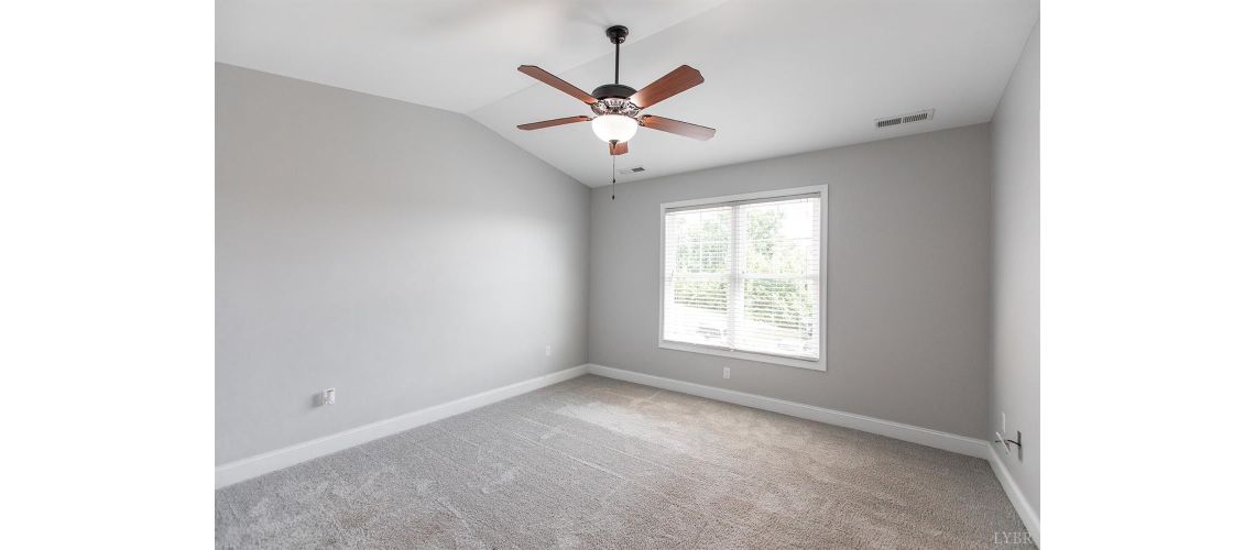 1205 Commonwealth Cir, Forest, VA