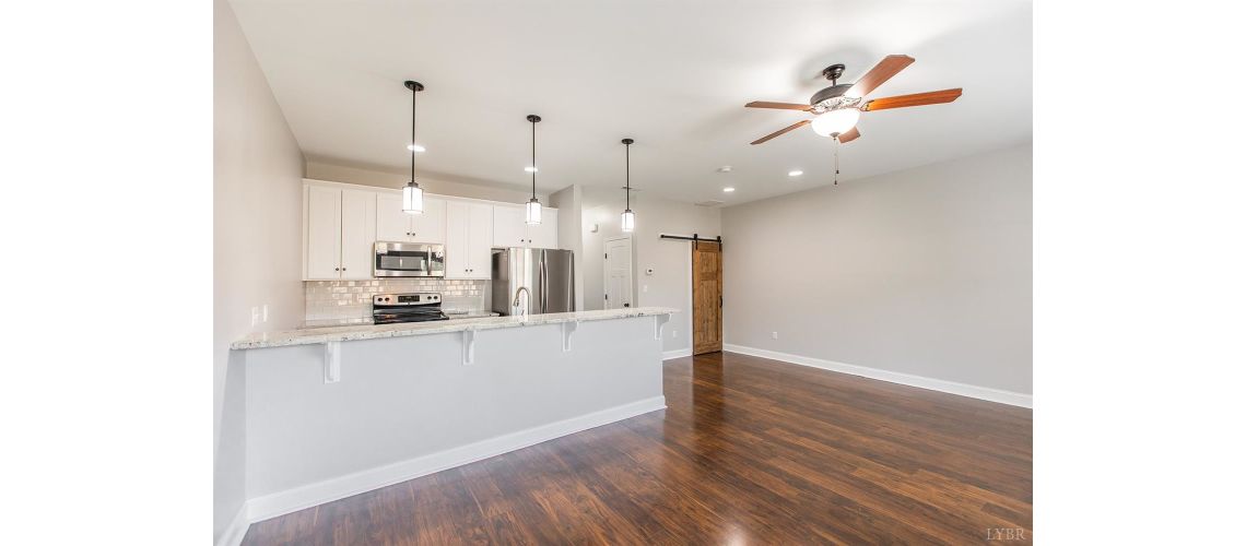 1205 Commonwealth Cir, Forest, VA