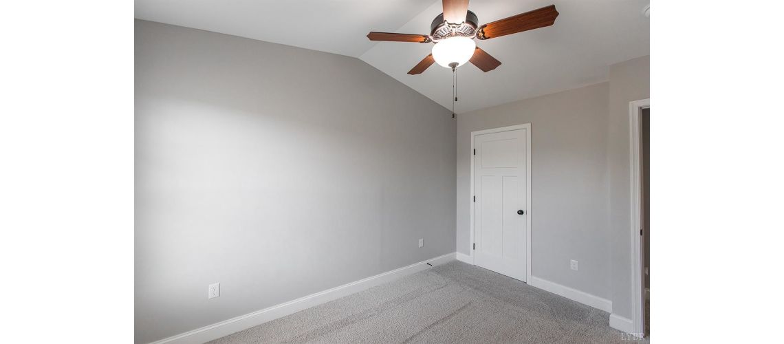 1205 Commonwealth Cir, Forest, VA