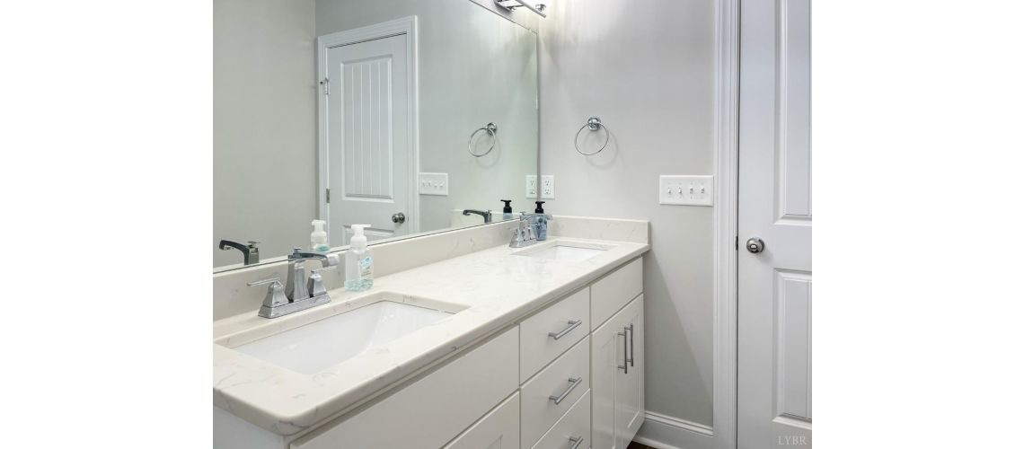 1011 Graystone Lane, Forest, VA