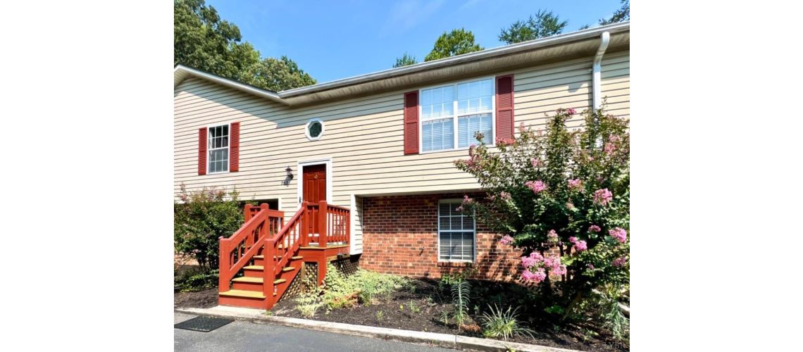 702 Goose Meadow Drive, Forest, VA