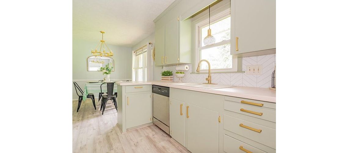 1125 Sheffield Dr, Lynchburg, VA