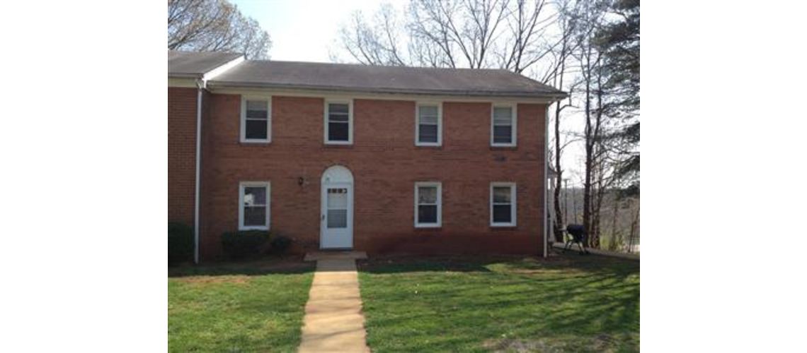 1601 Toddsbury Road
Unit 27, Altavista, VA