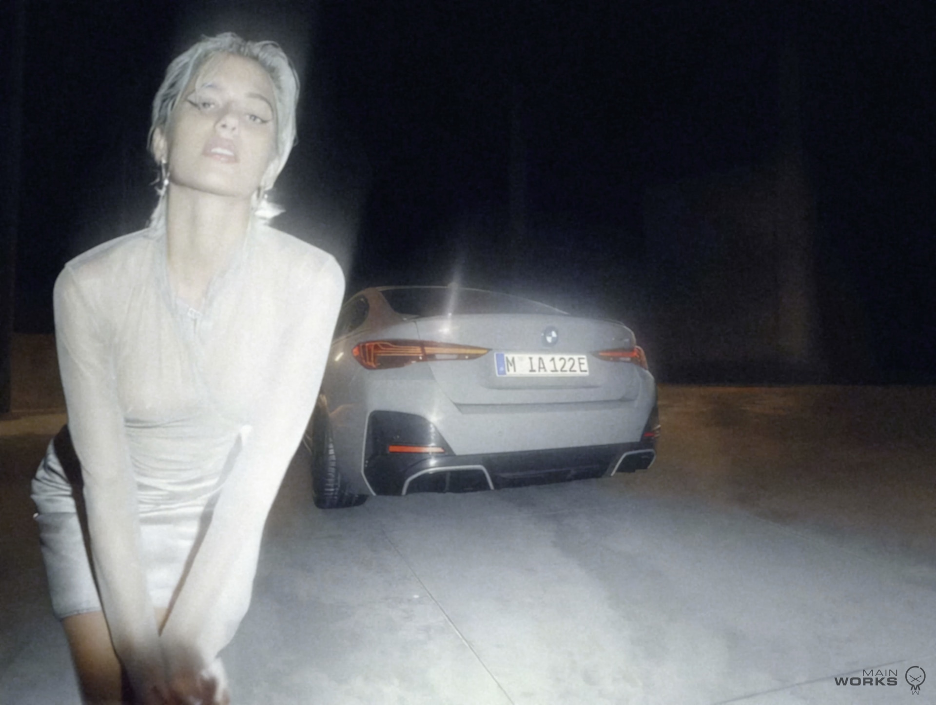 the darkness -BMW i4