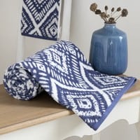 Toalla de algodón azul con motivos gráficos 50x100 Toalla de algodón azul con motivos gráficos 50x100