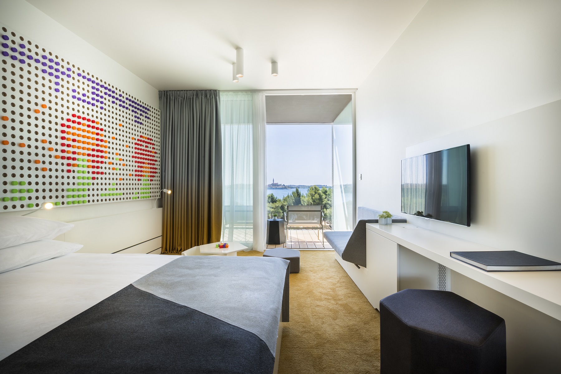 Premium Family Room