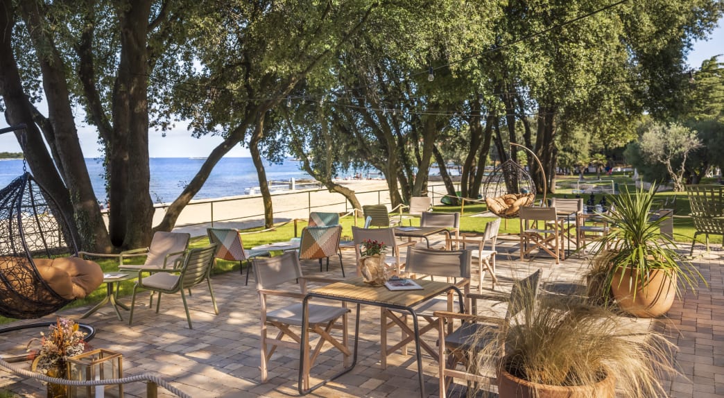 Delfina Beach Bar