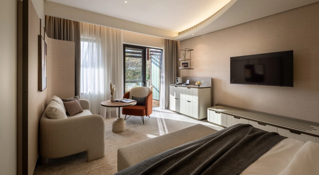 Camera Interconnecting accessible