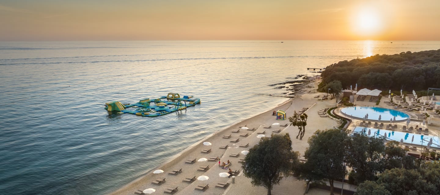 Stranden en zwembaden