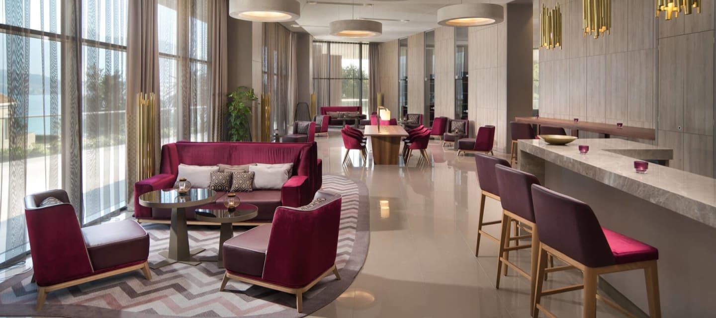 Restaurants & bars