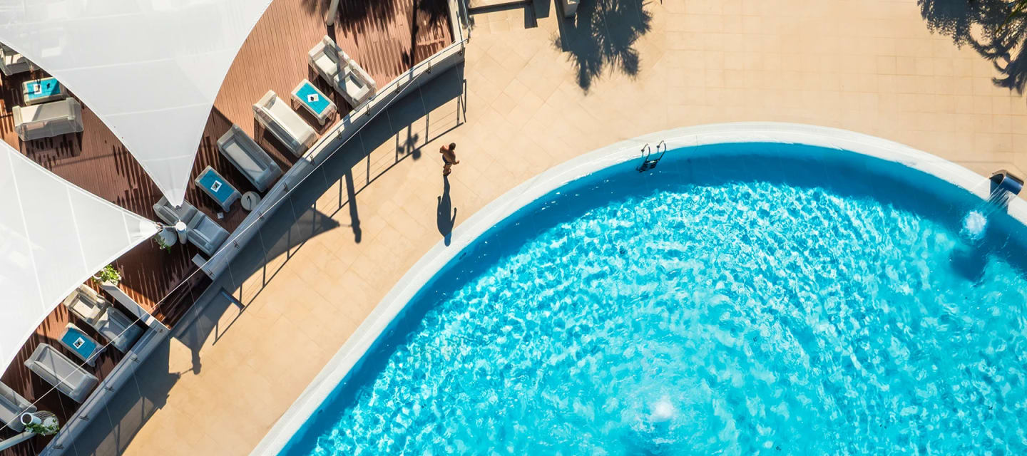 Beaches & pools