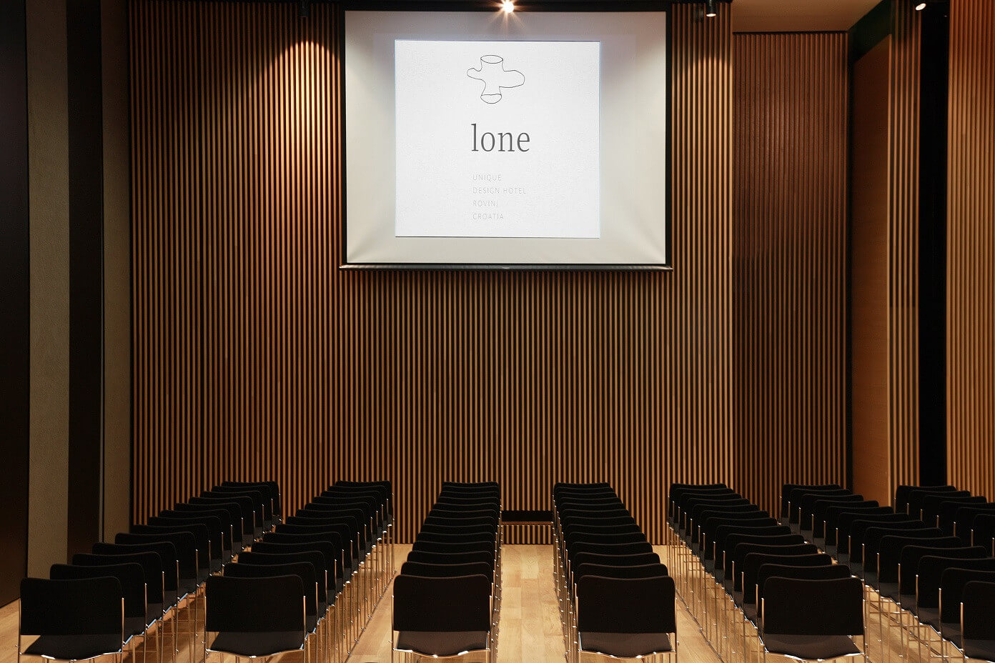 Konferencijska dvorana Lone - sekcija 2