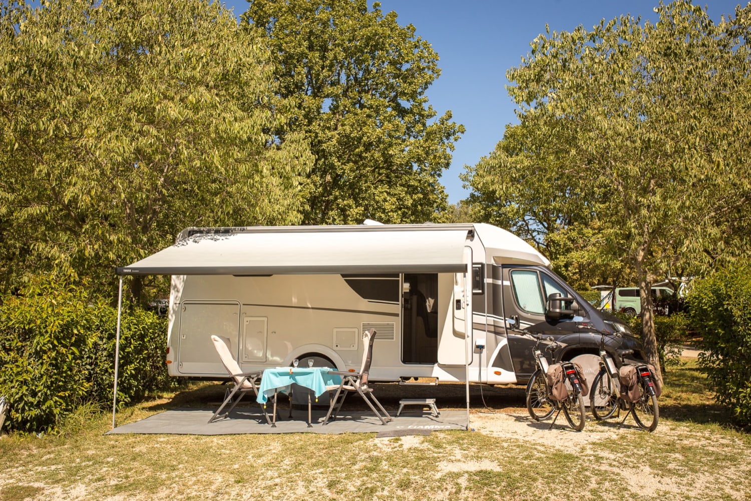 Grundausstattung fürs Wohnmobil: Das brauchen Sie beim Camping