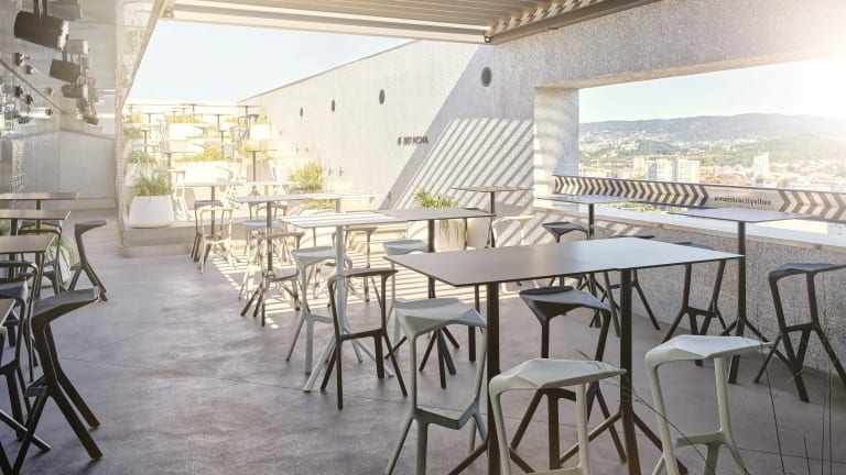 Cherry Pop Rooftop Bar 