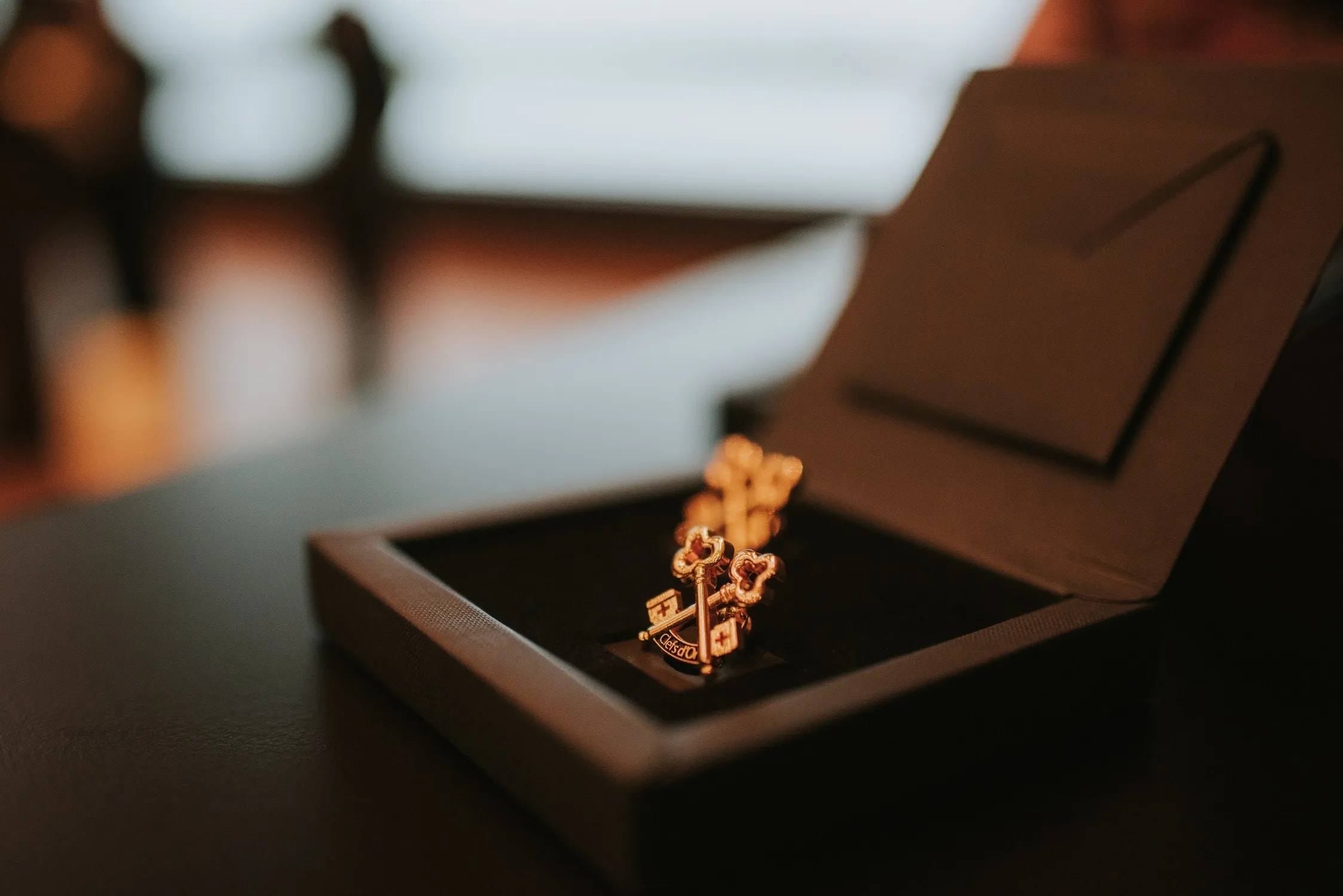 Head Concierge-u hotela Monte Mulini priznanje i zlatni ključevi prestižnog udruženja Concierge-a Les Clefs d'Or