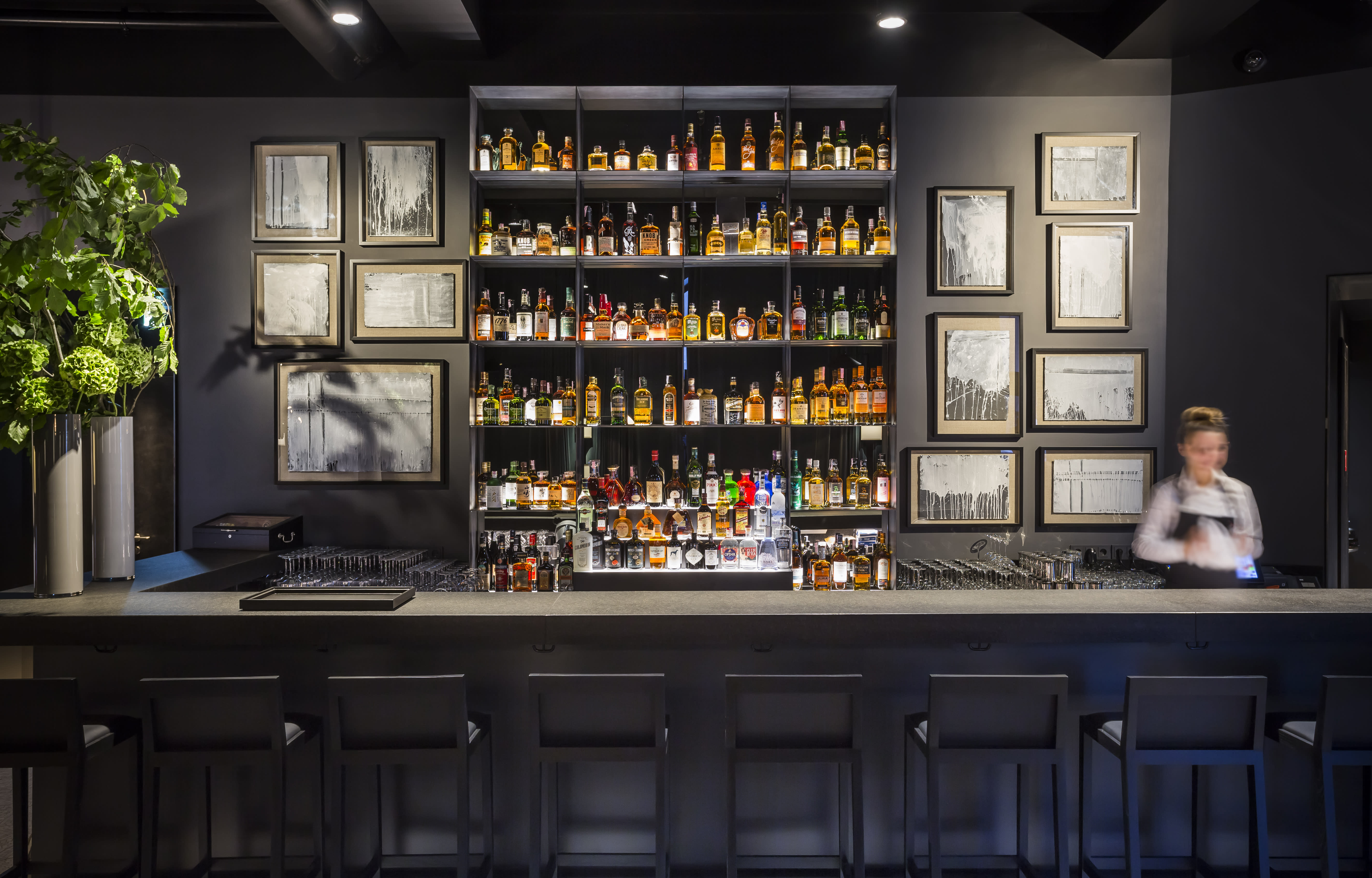 Whiskey tasting for guests of Hotel Adriatic