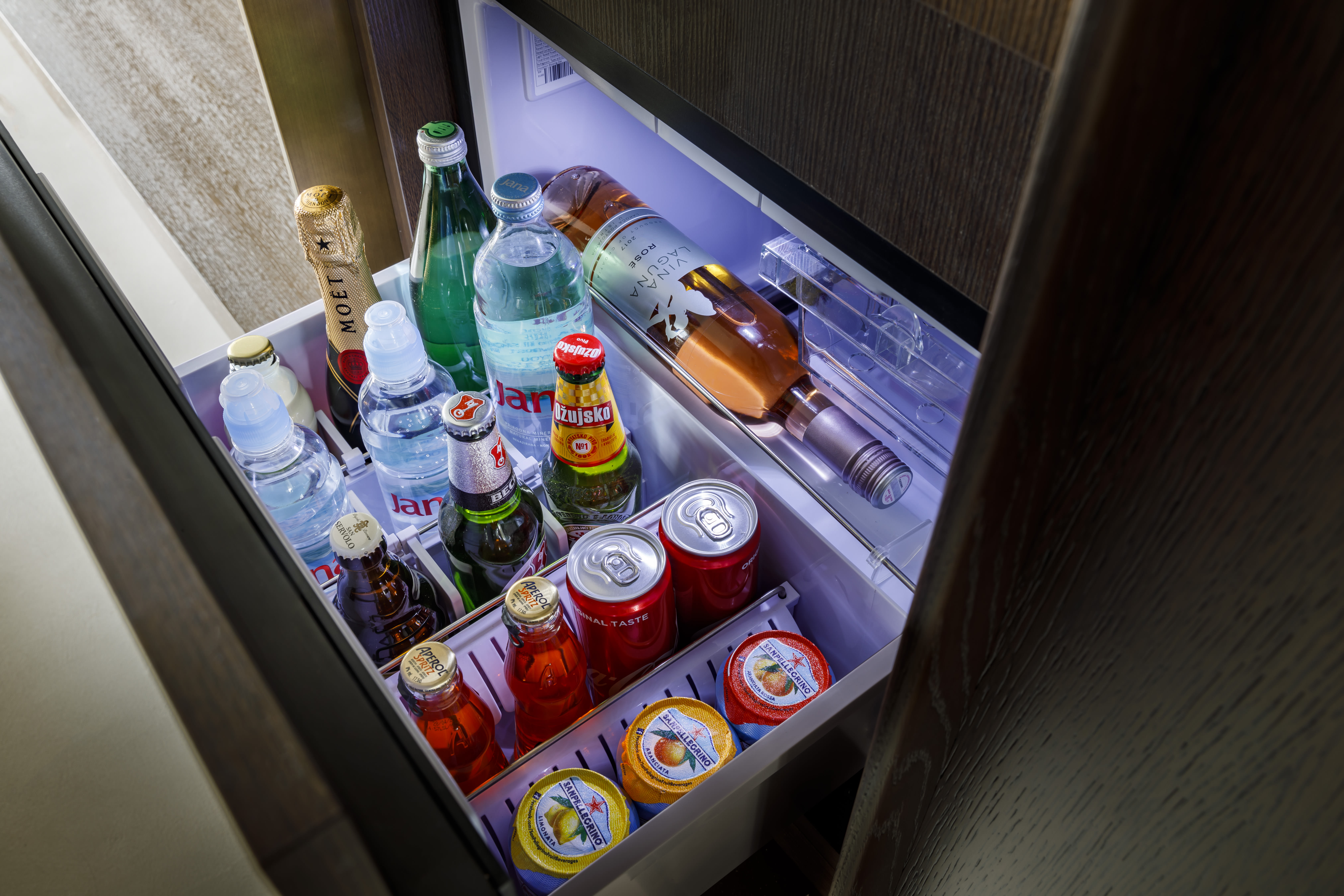 Free minibar refill for guests of Grand Park Hotel Rovinj