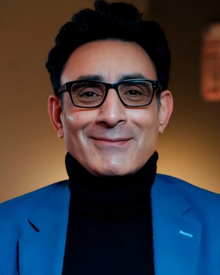 Dr. Vahid Osman