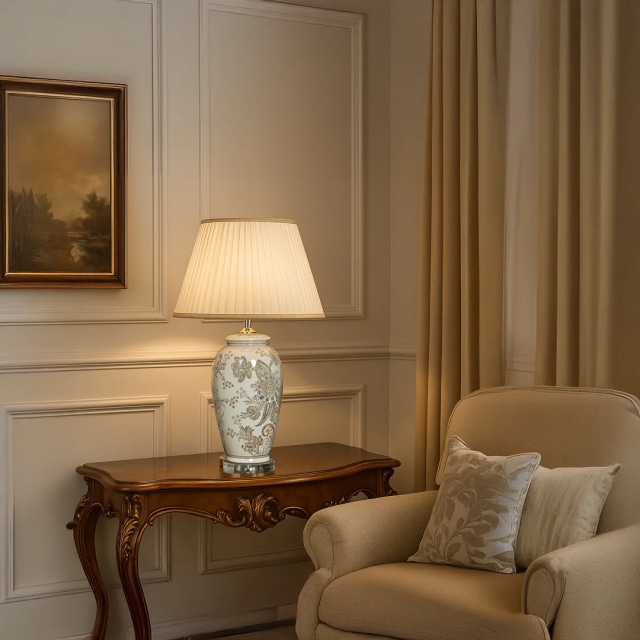 Traditional ceramic lamp with floral design