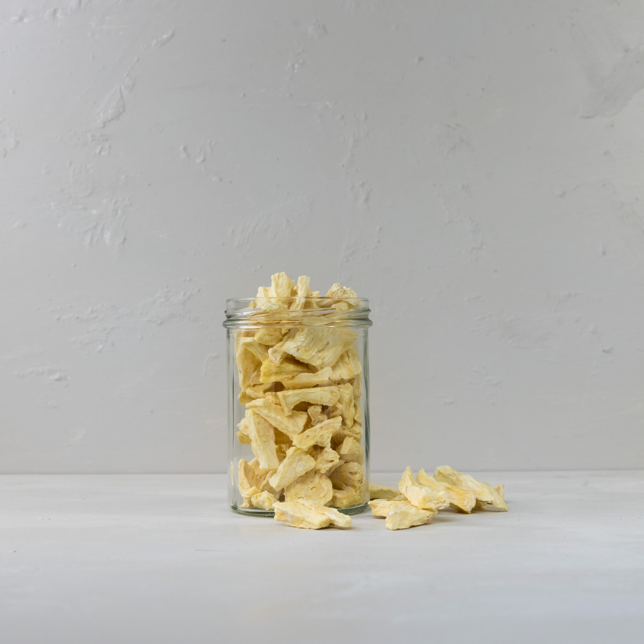 MANA gefriergetrocknete Ananas 80 g – Bild 2