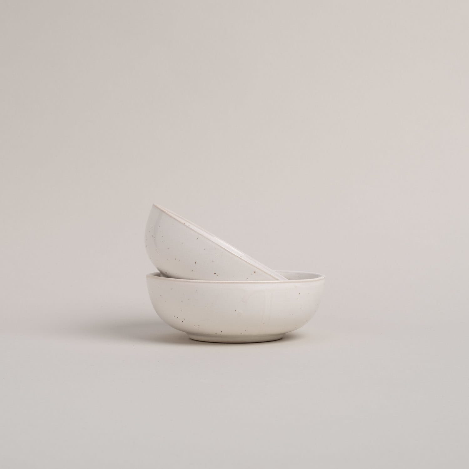 Schüssel aus Steingut