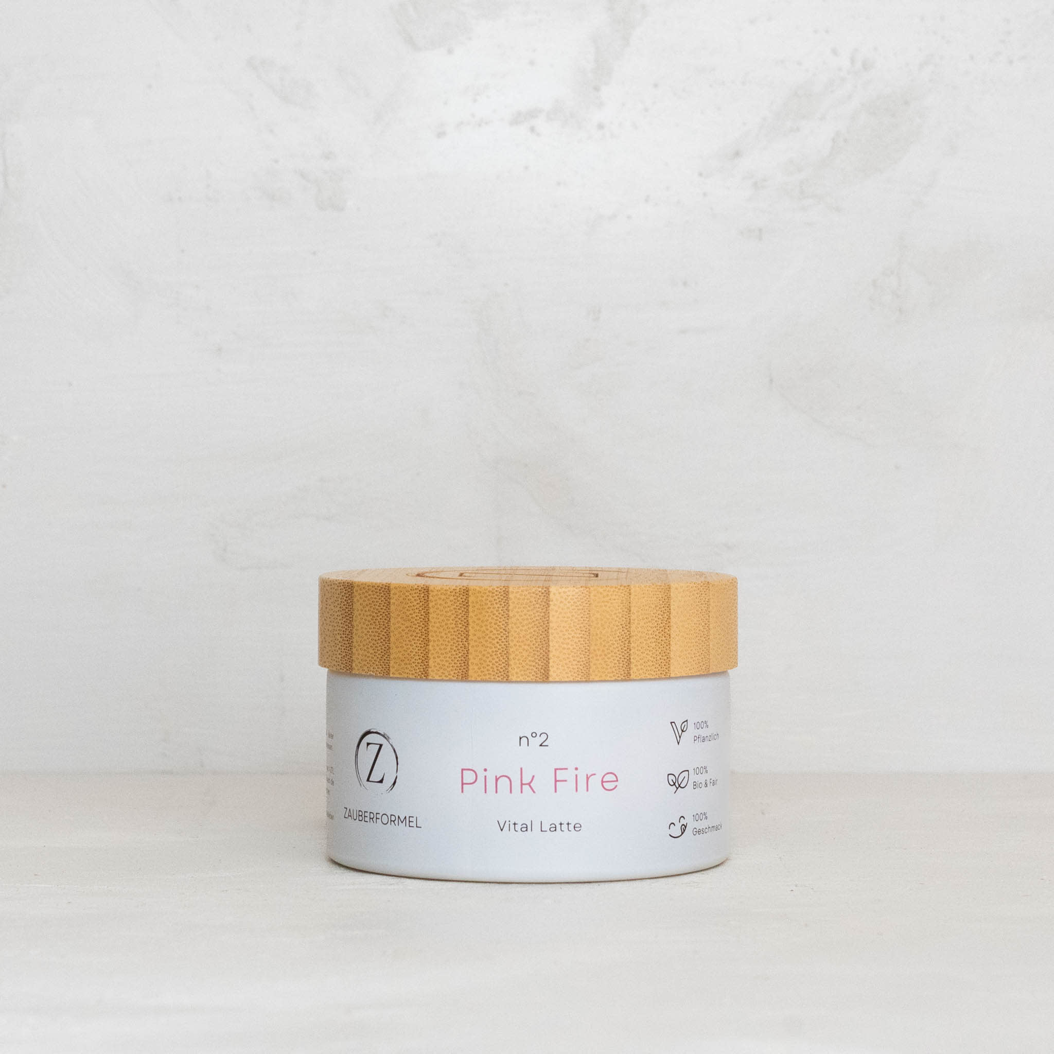 Latte mit Randenpulver, Drachenfrucht und Ashwagandha