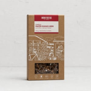 Müsli im Beutel mit Kakaonibs