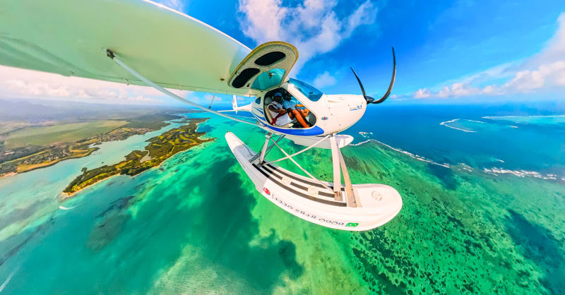 Seaplane Flight over the North Lagoon of Mauritius from Belle Mare
