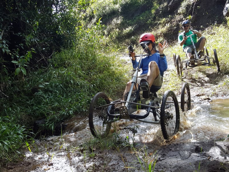 Découverte du quadbike dans la forêt de l'Etang-Salé, La Réunion encadré par le prestataire, La Réunion