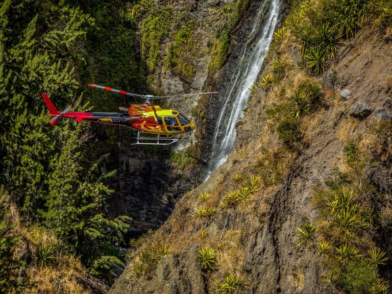 Tour complet de l'île de La Réunion en hélicoptère depuis Saint-Pierre, vol de 55 minutes