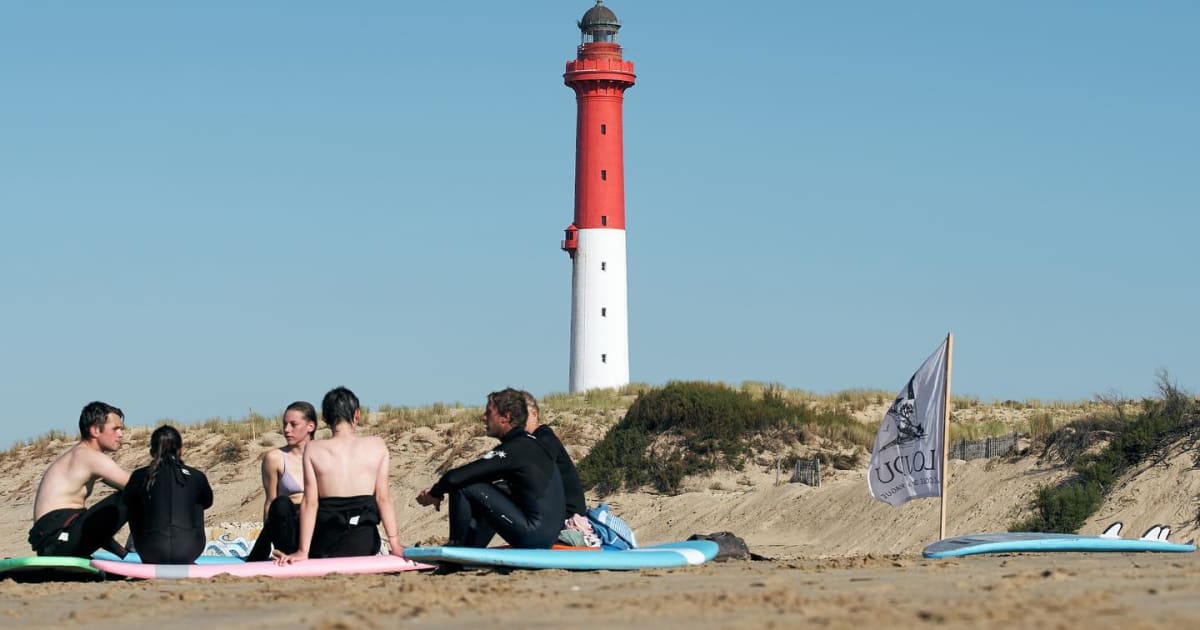 Sunset surf session next to la Palmyre | Manawa