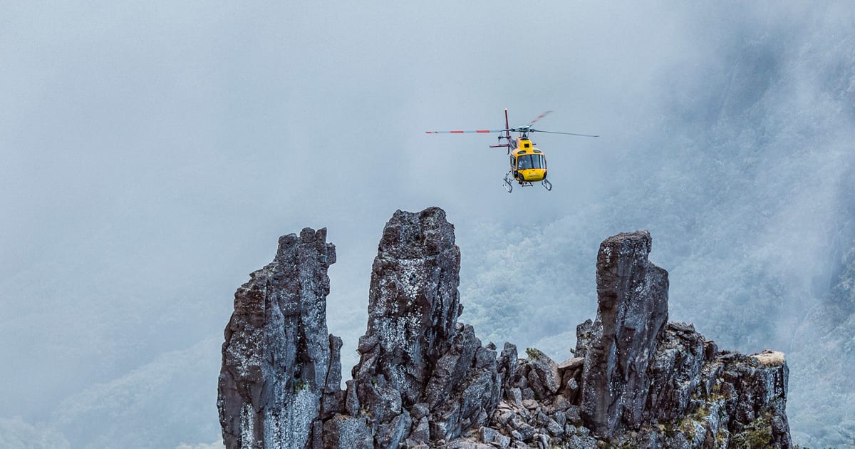 Vol en hélicoptère cascades et bassins de La Réunion avec repas Manawa