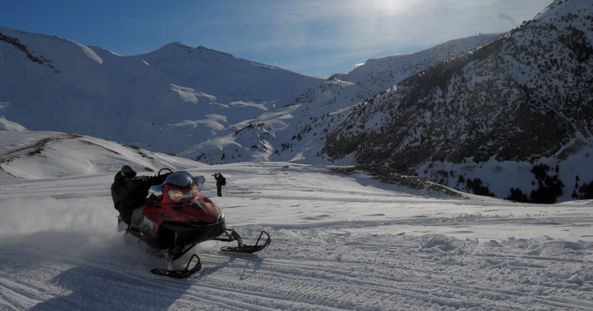 Snowmobile Excursion in Cerler, Benasque | Manawa