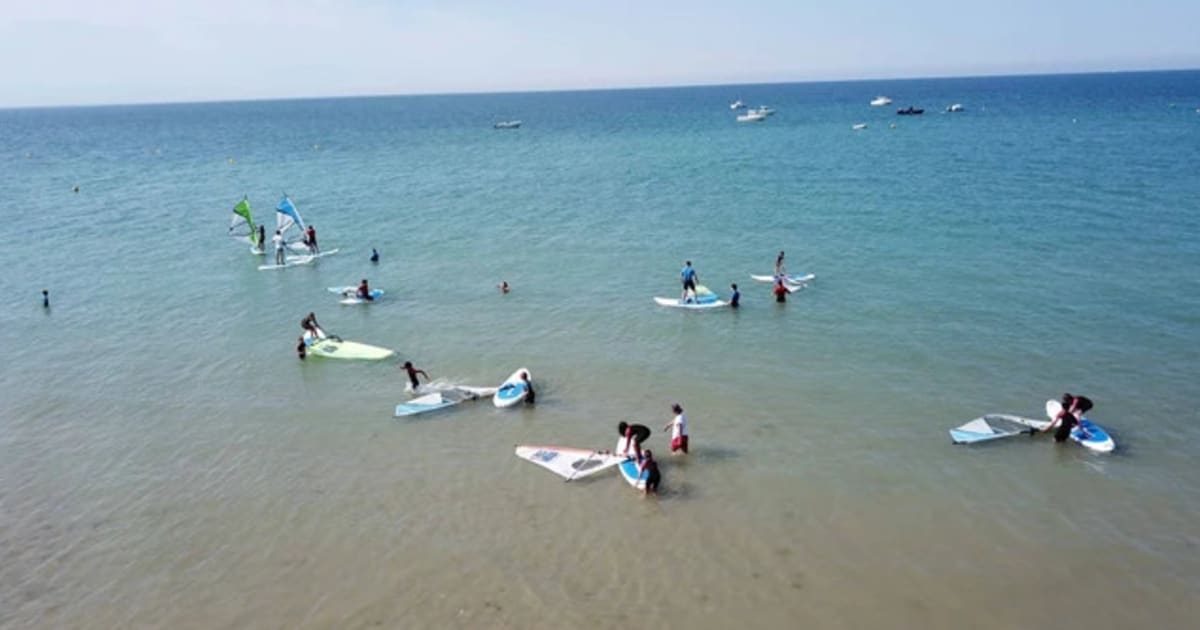 Windsurfing rental on the Ile de Ré, near La Rochelle Manawa