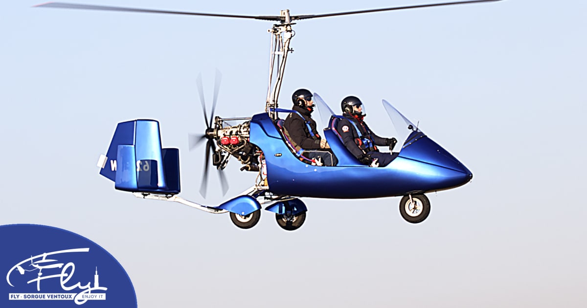 Microlight flight over the Vaucluse from Pernes-les-Fontaines | Manawa