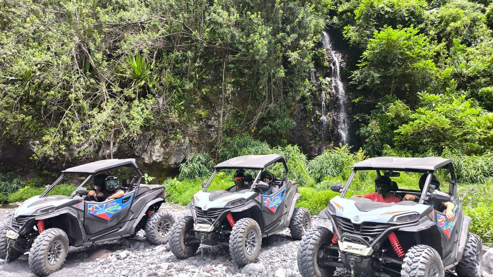 Buggy SSV Crazy Adventures dans la forêt de Mont Vert au sud de l'île, La Réunion