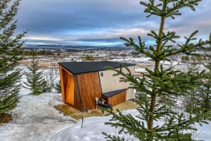 Glamping under the Northern Lights and Dog Sledding in Kvaløya from Tromsø