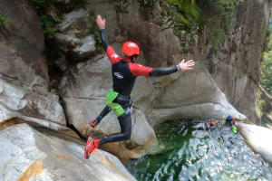 Heli-Canyoning of Boggera in Ticino