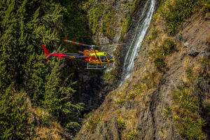 Survol de l'île de La Réunion en hélicoptère depuis Saint-Pierre